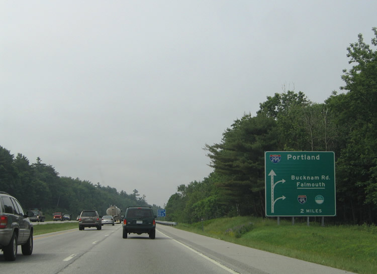 I-295 south at I-495/Maine Tpk - Falmouth